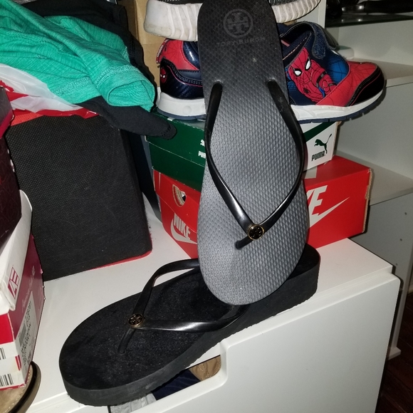 Shoes - Picture 5 of 13